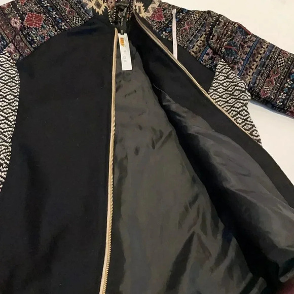 Coco + Carmen Ceretti full zip wool jacket Black Tapestry print NWT Size S/M - Picture 11 of 15